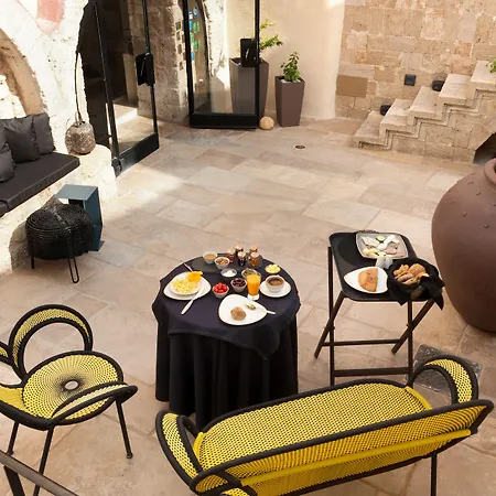 Allegory Boutique עיר רודוס