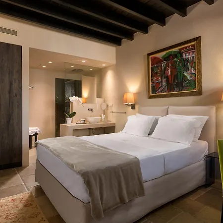 Allegory Boutique Hotel 4*
